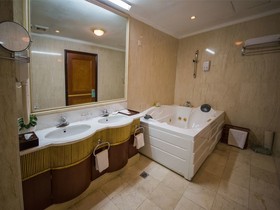 Great Tang Harvest Hotel