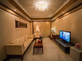 Great Tang Harvest Hotel