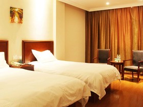 GreenTree Inn Shandong Qingdao Development District SDUST Express Hotel