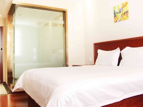 GreenTree Inn Shandong Qingdao Development District SDUST Express Hotel