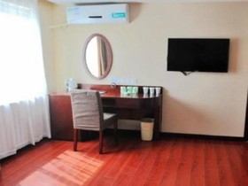 GreenTree Inn ShanDong QingDao LiCang ShuYuan Road Daon square Express Hotel