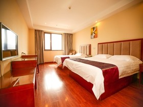 GreenTree Inn Wuyishan Road Shopping Center Business Hotel