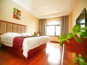 GreenTree Inn Wuyishan Road Shopping Center Business Hotel