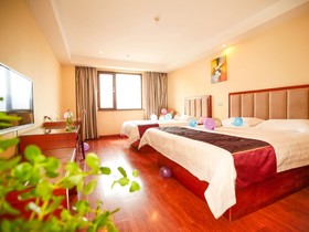 GreenTree Inn Wuyishan Road Shopping Center Business Hotel