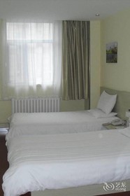 Hanting Hotel Qingdao May Fourth Square