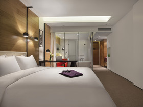 Himalayas Qingdao Hotel