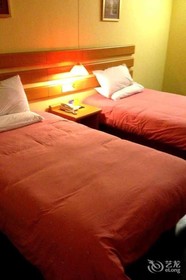 Home Inn Qingdao Jinggangshan Road