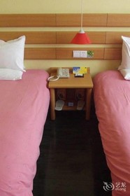 Home Inn Qingdao Jinggangshan Road