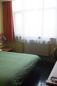 Home Inn Qingdao Jinggangshan Road