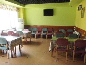 Home Inn Qingdao Jinggangshan Road