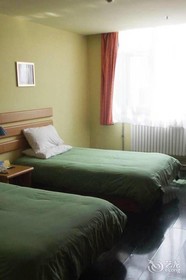Home Inn Qingdao Jinggangshan Road
