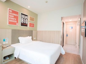 Orange Hotel Select Qingdao Haier Road