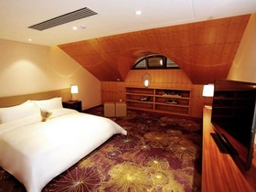Qingdao Impression Hotel