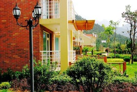 Qingdao Oceanside Resort Hotel