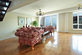 Qingdao Oceanside Resort Hotel