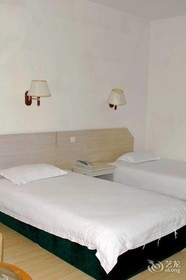 Qingdao Xiaogangwan Business Hotel