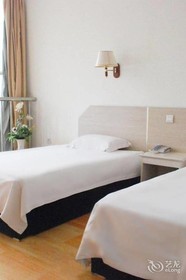 Qingdao Xiaogangwan Business Hotel