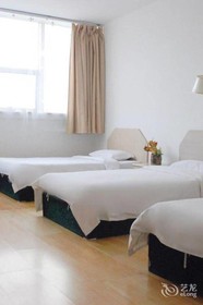 Qingdao Xiaogangwan Business Hotel