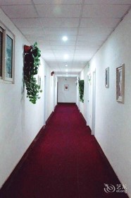 Qingdao Xiaogangwan Business Hotel