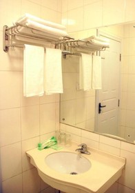 Qingdao Xiaogangwan Business Hotel