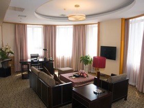Royal Garden Hotel