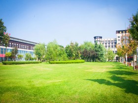 Royal Garden Hotel
