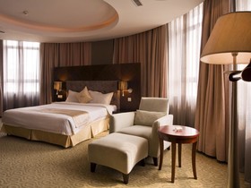 Royal Garden Hotel