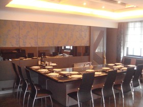 Royal Garden Hotel