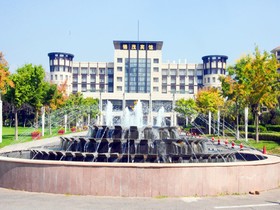 Royal Garden Hotel