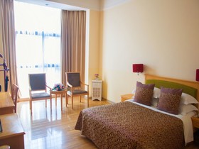 Royal Garden Hotel