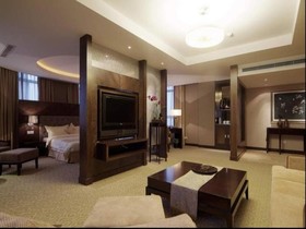 Royal Garden Hotel