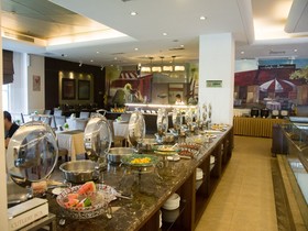 Royal Garden Hotel