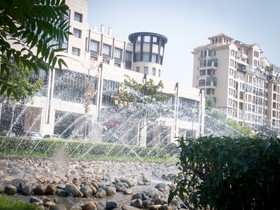 Royal Garden Hotel