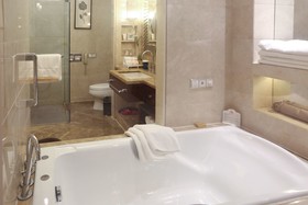 Sea View Garden Hotel