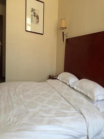 Shenjianlou Hotel