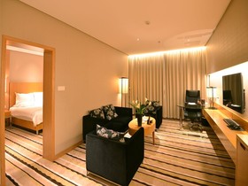 Wu Sheng Guan Holiday