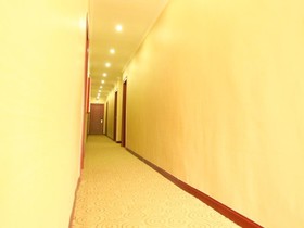 Young-Hi Holiday Inn