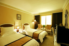 Zhanqiao Prince Hotel