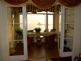 Zhanqiao Prince Hotel