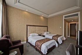 Zhanqiao Prince Hotel