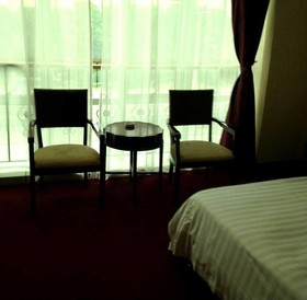 Qingpu Family Hotel