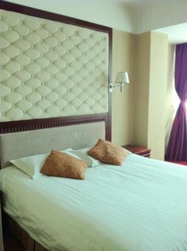 Qingpu Family Hotel