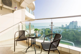 Atour Hotel Qinhuangdao Xiangxihai