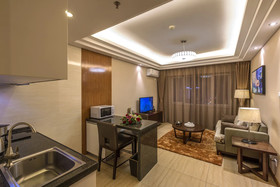 Jinjiang Peninsula Seasons Hotel