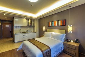Jinjiang Peninsula Seasons Hotel