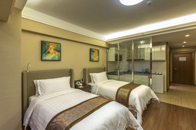 Jinjiang Peninsula Seasons Hotel