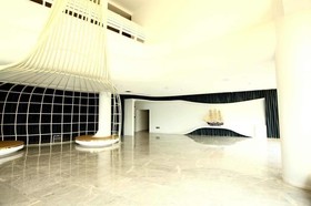 Holiday Bay Fashion Hotel