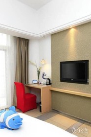 Holiday Bay Fashion Hotel