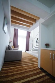 Holiday Bay Fashion Hotel