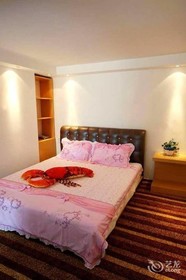 Holiday Bay Fashion Hotel